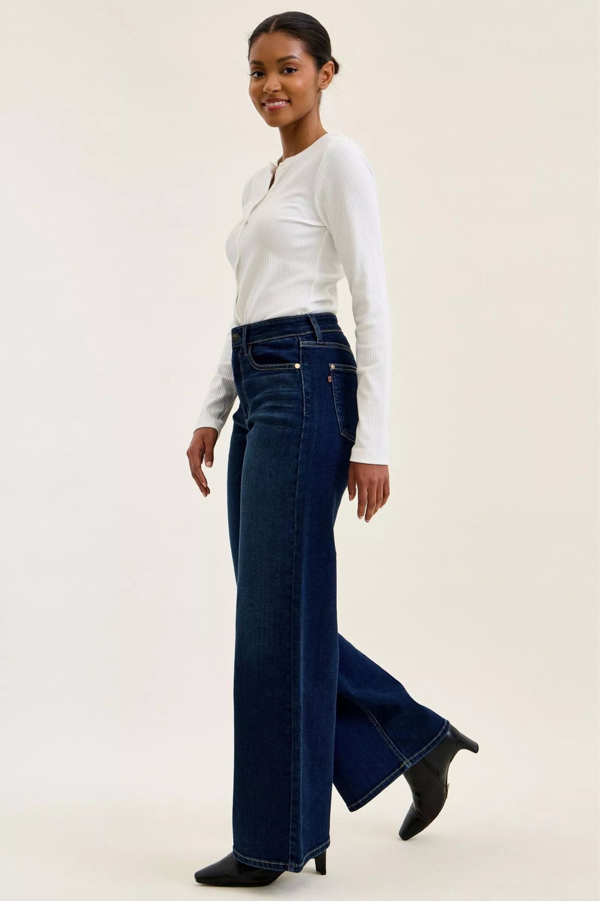 Judy Blue Dark-Wash Wide-Leg Jeans in dark wash denim — close-up detail